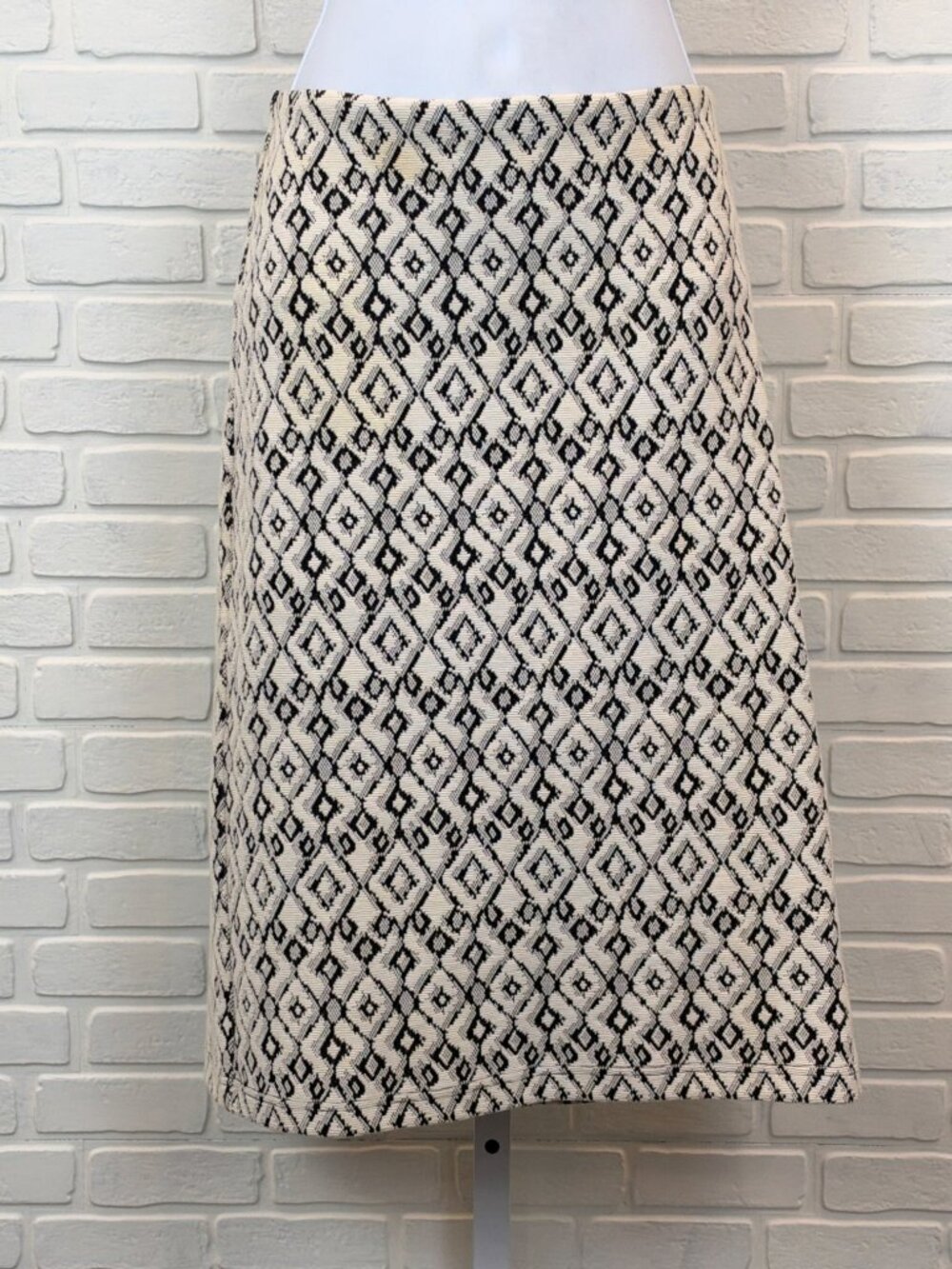 Lyssé Pencil Skirt Geometric Jacquard Black Cream M